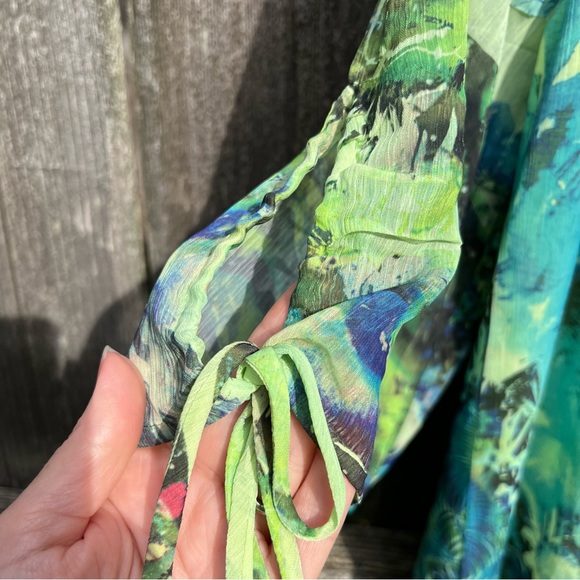 One World Layered Sheer Top Green - Picture 5 of 7